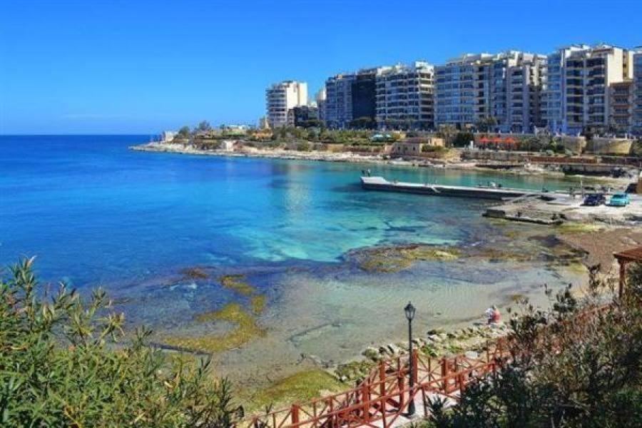 Stylish 2Br Apartment In Central St Julians Saint Julian's Eksteriør billede